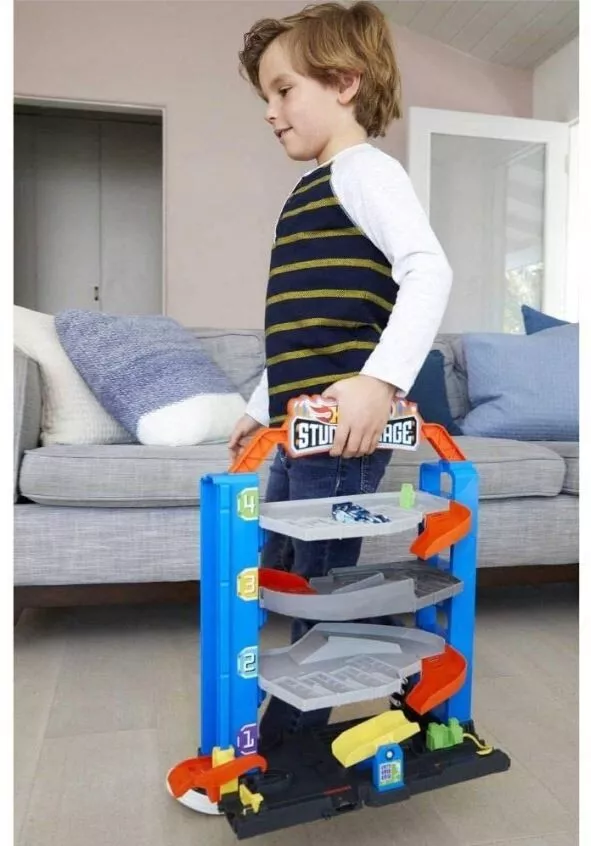 Hot Wheels City Stunt Garage Playset - Image 3