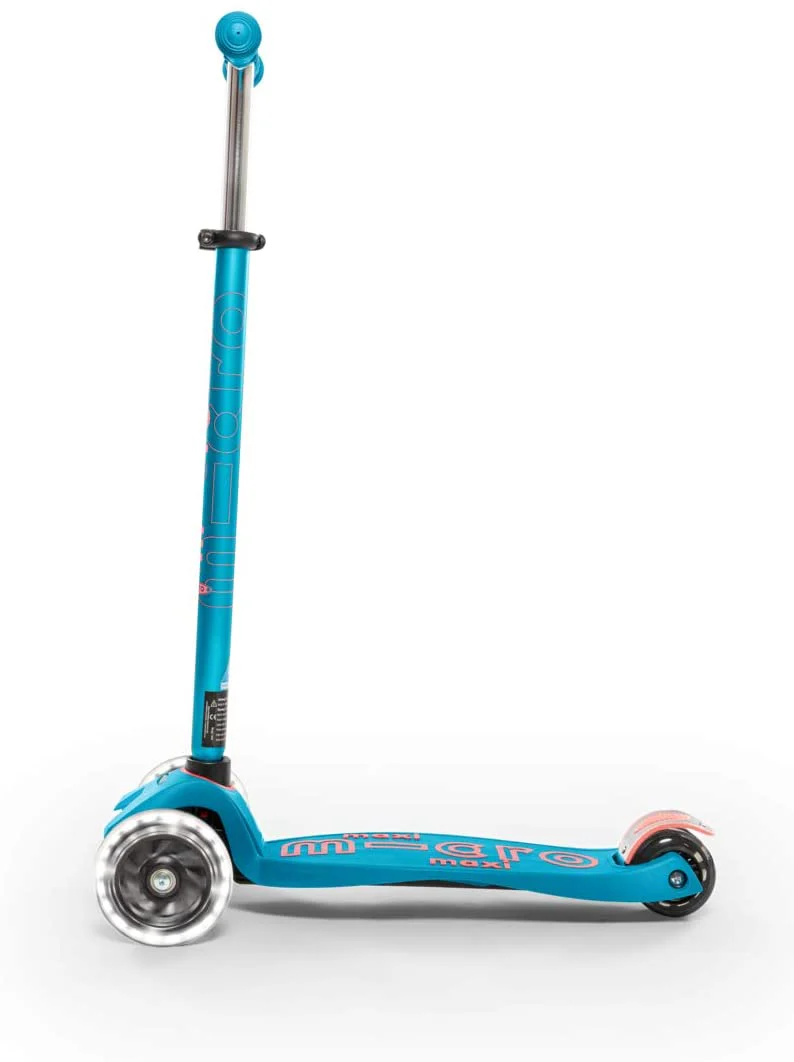 LED Aqua Maxi Micro Kickboard Deluxe Scooter - Image 3