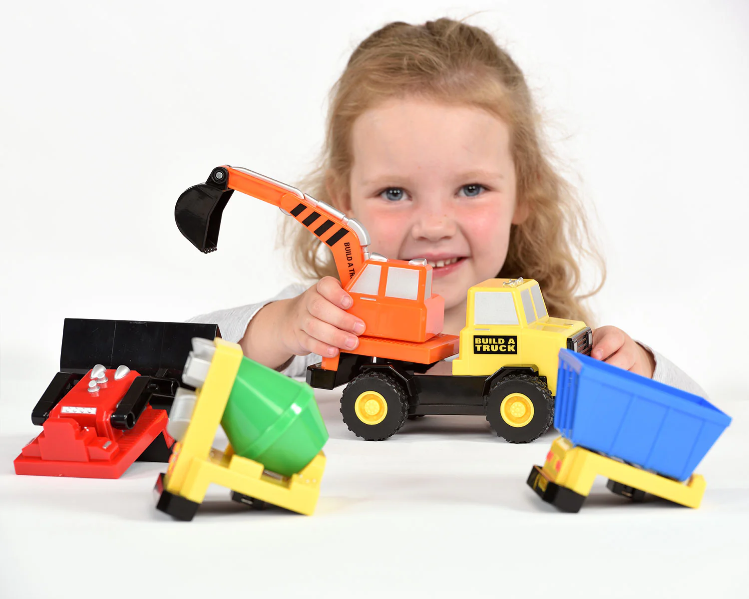 Magnetic Build A Truck Construction Set - Image 2